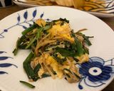 A picture of step 3 of Stir fried eggs and Chinese chives.