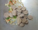 Foto langkah ke 4 dari resep Orak Arik Telor Campur Bakso.
