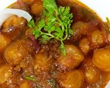A picture of step 6 of Punjabi chhole.