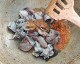 Foto langkah ke 3 dari resep Cumi masak hitam.