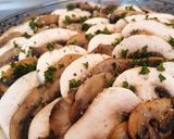 Une image de l'étape 4 de Tarte aux champignons de Paris avec compotée d'oignons au café.