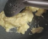 केला और मूंगफली की बर्फी रेसिपी चरण 6 फोटो