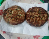 Foto del paso 5 de la receta: Hamburguesas de atún con albahaca