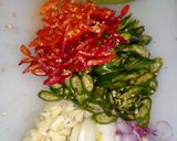 Foto langkah ke 1 dari resep Oseng kerang kali cabe ijo alias bedok.