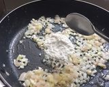 A picture of step 2 of Spinach corn toast.