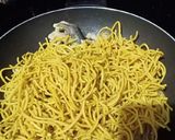 Foto langkah ke 5 dari resep Mie Bancir Ceker Ala Chef Agus Sasirangan.