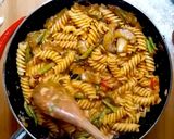 รูปขั้นตอนการทำที่ 3 ของ ต้มยำพาสต้า 🍝