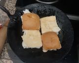 A picture of step 4 of Pav Bhaji.