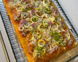 Foto del paso 5 de la receta: Pizza Hojaldre de Verduras, Bacon, Atún y queso Roquefort 🍕🫑🧀