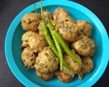 A picture of step 5 of Methi na gota.