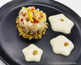 Foto del passaggio 5 della ricetta Tartare di Branzino al Pepe Rosa e Cipolle di Breme