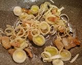 Foto del passaggio 4 della ricetta Vongole lupino e cavolini