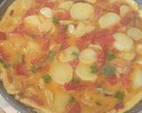 Une image de l'étape 3 de Tortilla aux pommes de terre, ciboule et poivron.