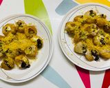 A picture of step 4 of Sev Dahi Puri Chaat.
