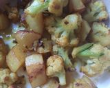 আলু ফুলকপির ডালনা (Aloo fulkopir dalna recipe in Bengali) রেসিপির ধাপ 1 ছবি