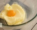 A picture of step 4 of Galette Bretonne (Thick Butter Cookies).