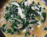 Foto del paso 2 de la receta: Omelette de espinaca y queso. 🍃