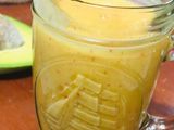 Revuelto de tofu y batido frutal con leche de coco 🍓🍌🥥