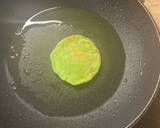 Spinach pancakes, smoked salmon with a creme fraiche and dill recipe step 6 photo