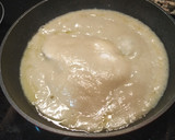 Foto del paso 4 de la receta: Pollo con salsa de peras y setas