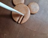 Foto del paso 6 de la receta: Galletas sabor a Disney. Mickey y Minnie sin cortante
