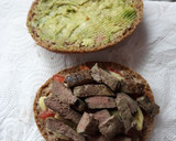 Foto del paso 4 de la receta: Bocata de hígado de ternera con jengibre y aguacate
