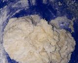 Foto del paso 4 de la receta: Cuernitos, Bizcochitos y galletas