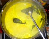 Foto langkah ke 3 dari resep Daun singkong Kuah Santan Kuning 🍴.