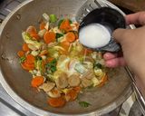 Foto langkah ke 4 dari resep Capcay Goreng.