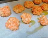 Foto del passaggio 2 della ricetta Frittelle di carote al forno