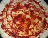 Foto del paso 4 de la receta: Pizza con borde relleno de mozzarella😋