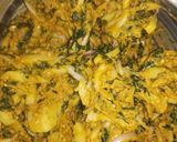 A picture of step 4 of Palak pakora and potato pakora.