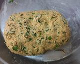 A picture of step 3 of Multi grain bathua lachha paratha.