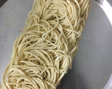 વેજ હક્કા નુડલ્સ (Veg Hakka Noodles Recipe in Gujarati) રેસીપી સ્ટેપ1ફોટો