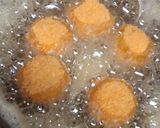A picture of step 3 of Chicken cheese balls.