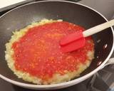 Foto del paso 5 de la receta Conejo en salsa de tomate con hierbas aromáticas
