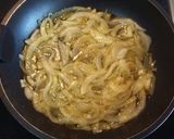 Foto del paso 2 de la receta Tortitas de idiazabal con morcilla y cebolla caramelizada