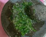 Foto langkah ke 2 dari resep Teri sambel ijo.