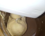 Foto langkah ke 4 dari resep Donat Ubi Jalar Topping Gula Halus.