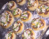 A picture of step 5 of Mini pizza’s.
