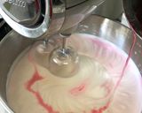 A picture of step 6 of Strawberry Gelatin with Evaporated Milk.