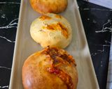 Une image de l'étape 10 de Bun's farcies au boeuf et cheddar et lardons crème fraîche cheddar.