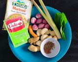 Foto langkah ke 1 dari resep Soto Ceker Lamongan.