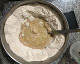 Foto del paso 1 de la receta: Pizza integral con vegetales y huevo 🍕🍆🥚
