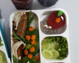 Foto langkah ke 6 dari resep Mommy bento Enoki Roll daging teriyaki saos.