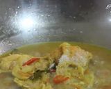 Foto langkah ke 5 dari resep Sup Kepala Salmon.