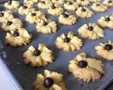 Foto langkah ke 3 dari resep Cookies 3 bahan, enak dan ekonomis.