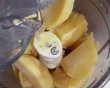 A picture of step 1 of Potatoes crepes.