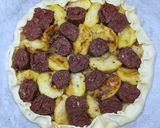 Une image de l'étape 3 de Tarte rustique au boudin antillais.