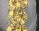 Foto del paso 7 de la receta: PAN 🥖🥖TRENZADO 🥨🥨 4 QUESOS 🧀🧀Y MOSTAZA CON MIX DE SEMILLAS🥖🧀🥨